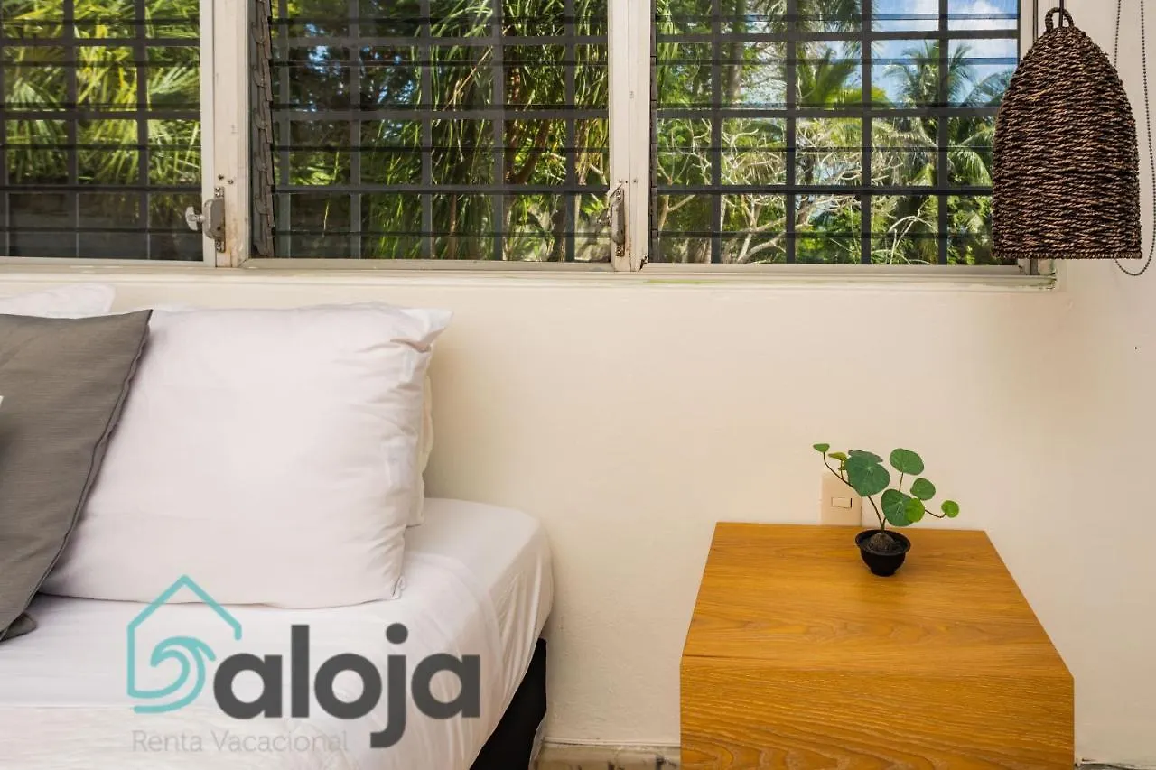 Villa Xtohil With Private Access To The Magic 7 Colors Lagoon Bacalar México
