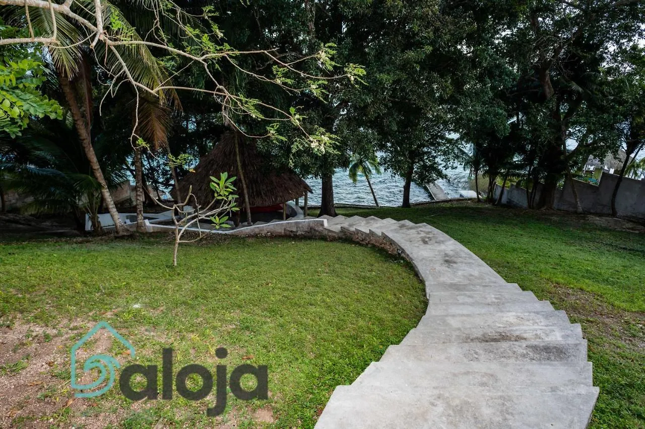 Villa Xtohil With Private Access To The Magic 7 Colors Lagoon Bacalar