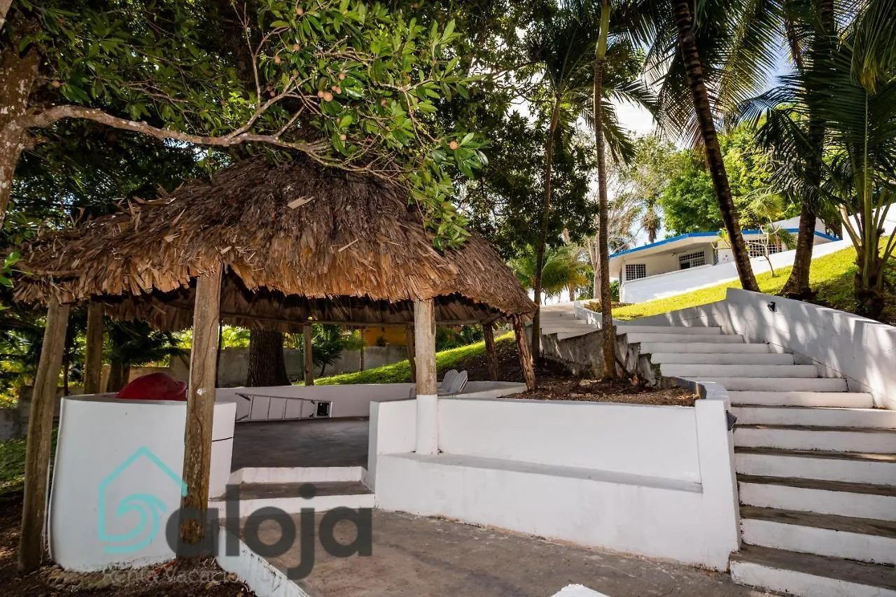 Villa Xtohil With Private Access To The Magic 7 Colors Lagoon Bacalar