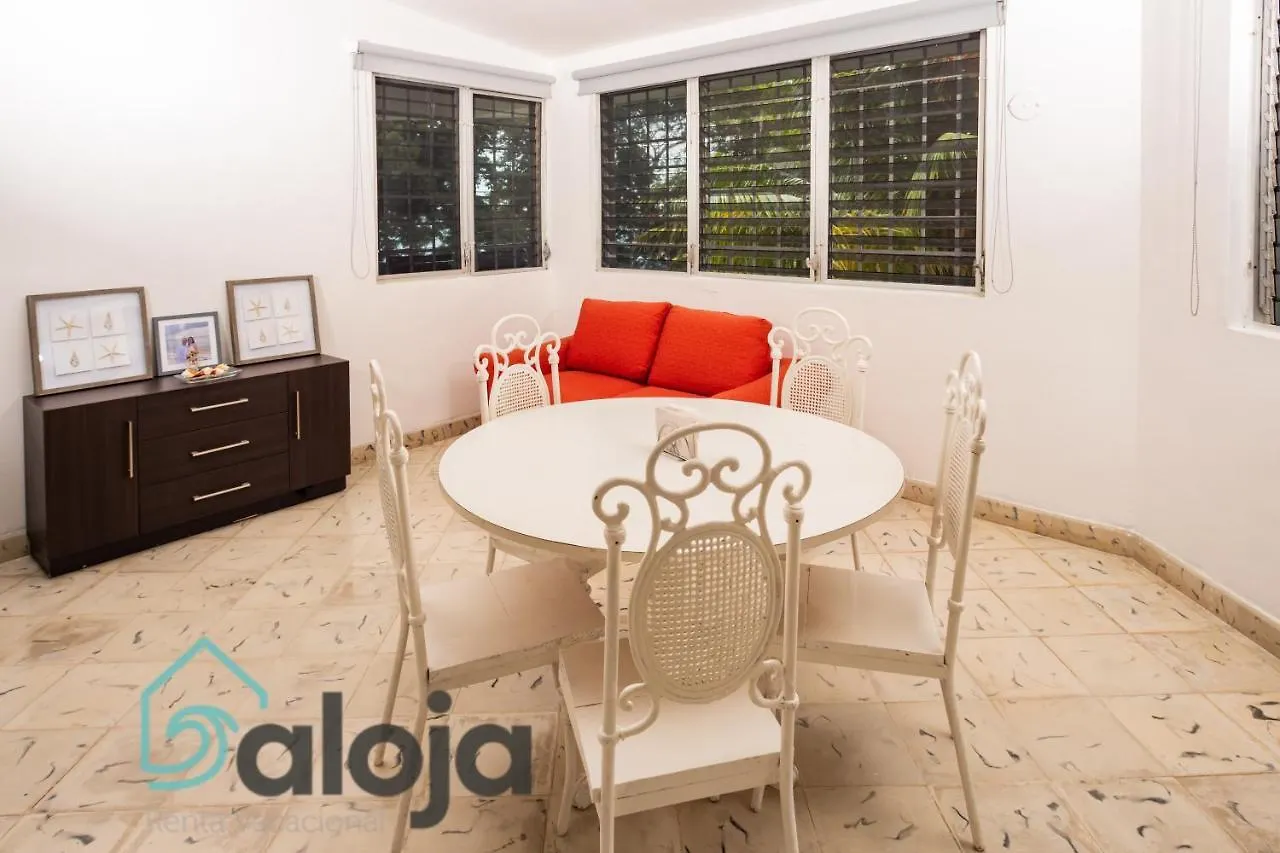 Villa Xtohil With Private Access To The Magic 7 Colors Lagoon Bacalar