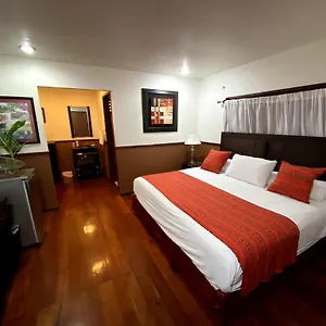 Coras's Place Villa