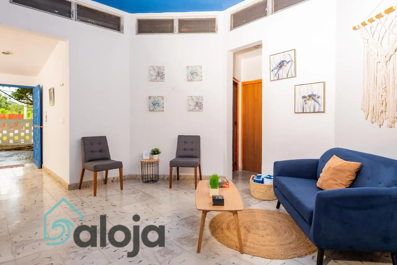 Villa Xtohil With Private Access To The Magic 7 Colors Lagoon 바칼라르 0*,  멕시코